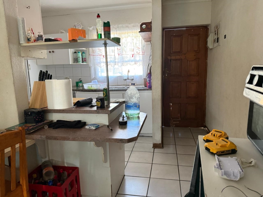 To Let 3 Bedroom Property for Rent in Geelhoutpark North West